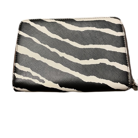 Stella & Dot zebra wristlet - Picture 4 of 5
